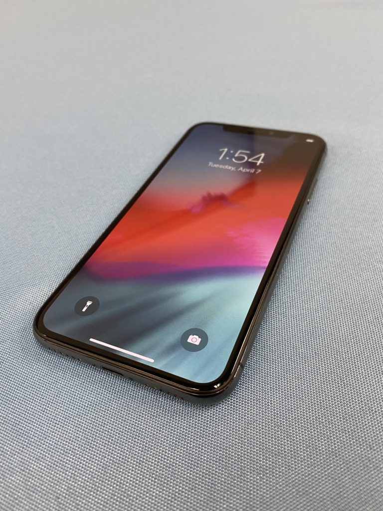 iPhone X Space Gray/Silver 64 GB GSM Unlocked HSO - Supreme